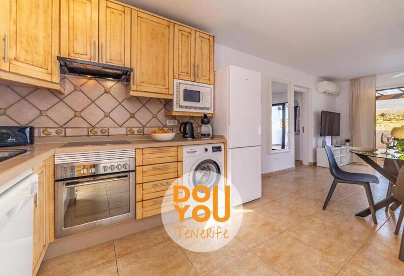 Президентский Люкс, Apartment Fairways Club