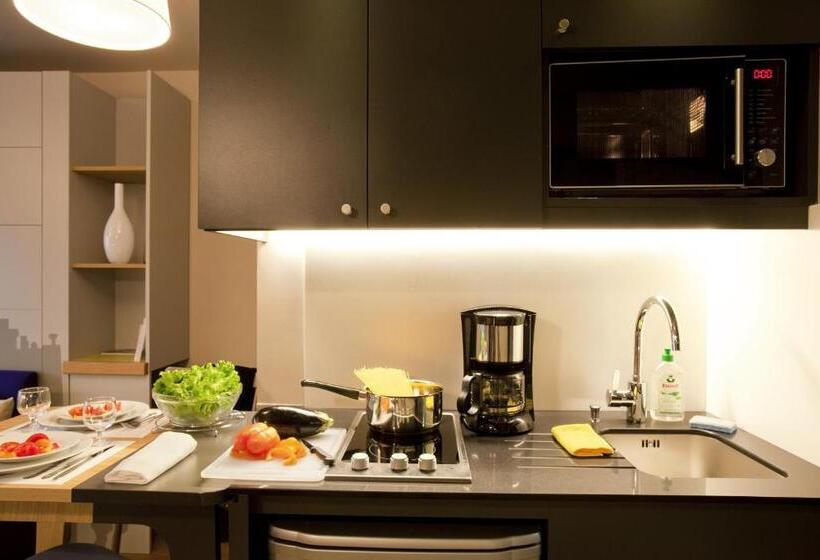 スタンダードスタジオ, Aparthotel Adagio Access La Défense Puteaux