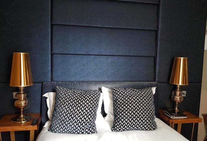 컴포트 룸, Art Santander