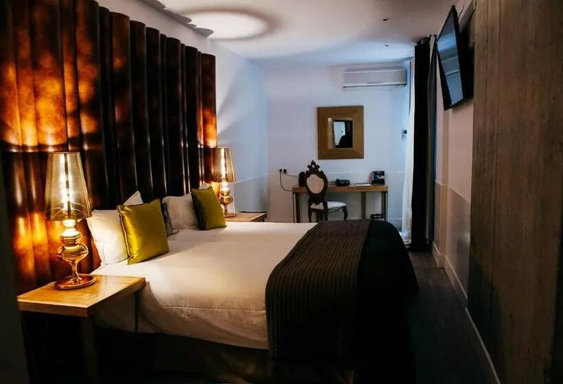 Basis Zimmer, Art Santander