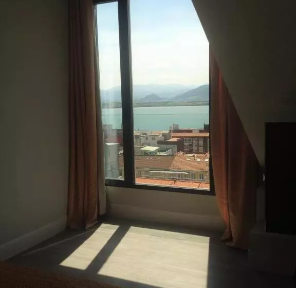 Deluxe Suite Meerblick, Art Santander