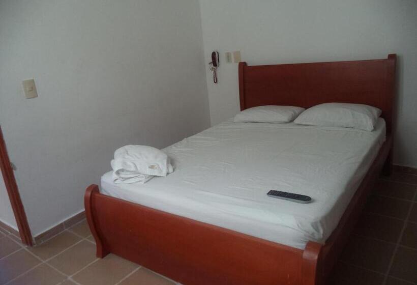 4인용 스탠다드 룸, Bahia Plaza