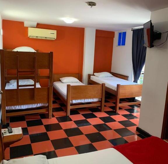 패밀리 룸, Bahia Plaza