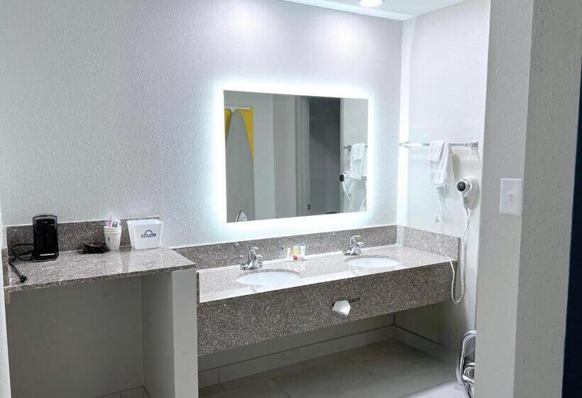 غرفة قياسية, Days Inn & Suites By Wyndham Santa Rosa, Nm