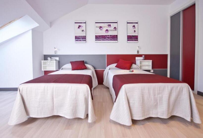 Трехместный Номер Стандарт с Видом, Ferramenteiro De Portomarin