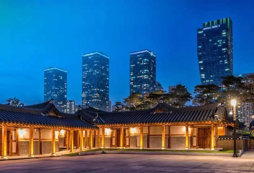 デラックススイート, Gyeongwonjae Ambassador Incheon  Associated With Accor