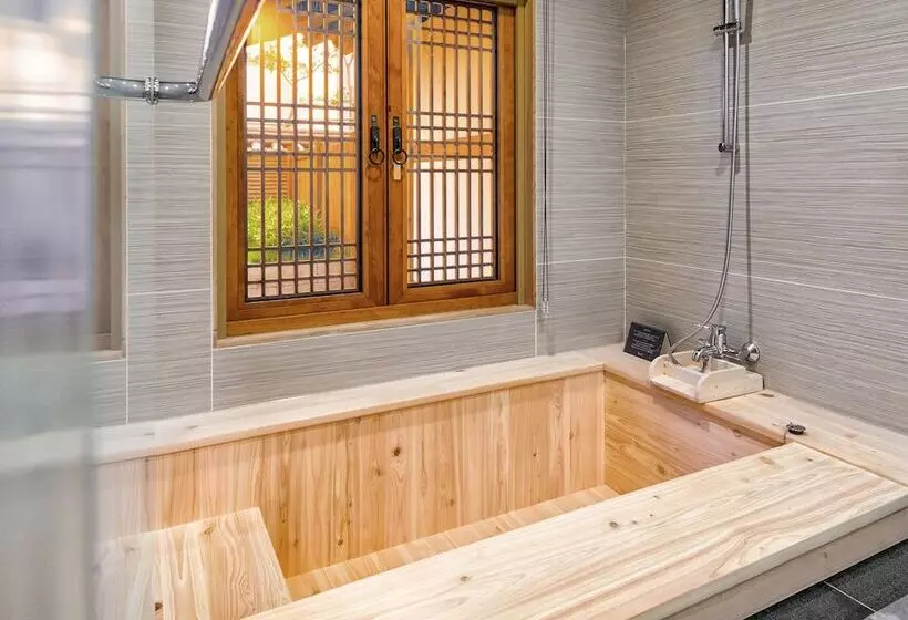 デラックススイート, Gyeongwonjae Ambassador Incheon  Associated With Accor