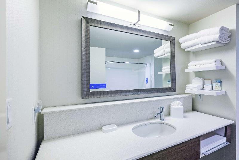 스탠다드 룸 킹사이즈 침대, Hampton Inn North Little Rock Mccain Mall