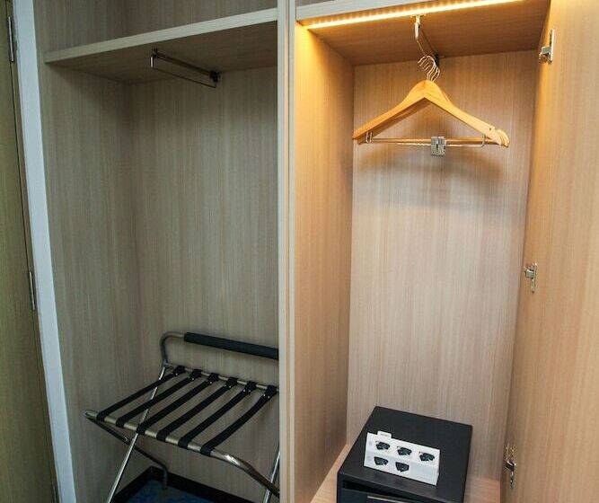 اتاق استاندارد, Holiday Inn Express Singapore Katong, An Ihg