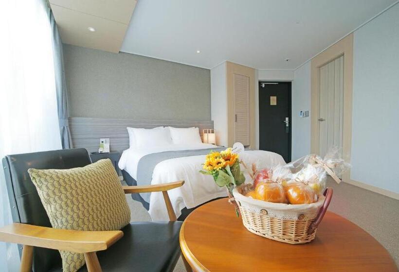 Habitació Triple Estàndard amb Balcó, I Jin