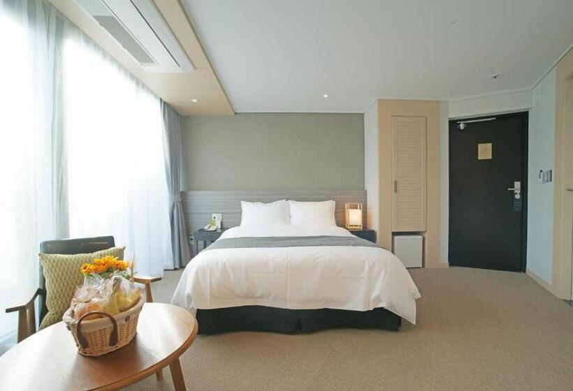 Habitació Triple Estàndard amb Balcó, I Jin