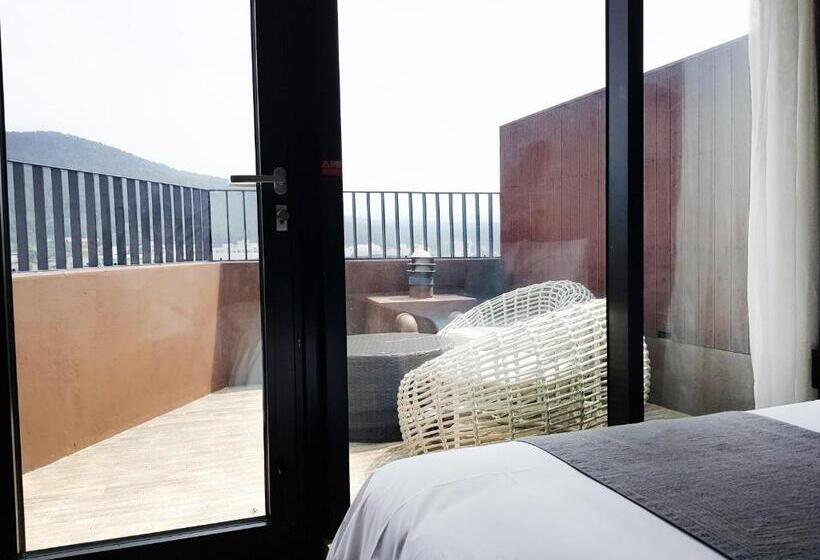 Habitació Triple Estàndard amb Balcó, I Jin