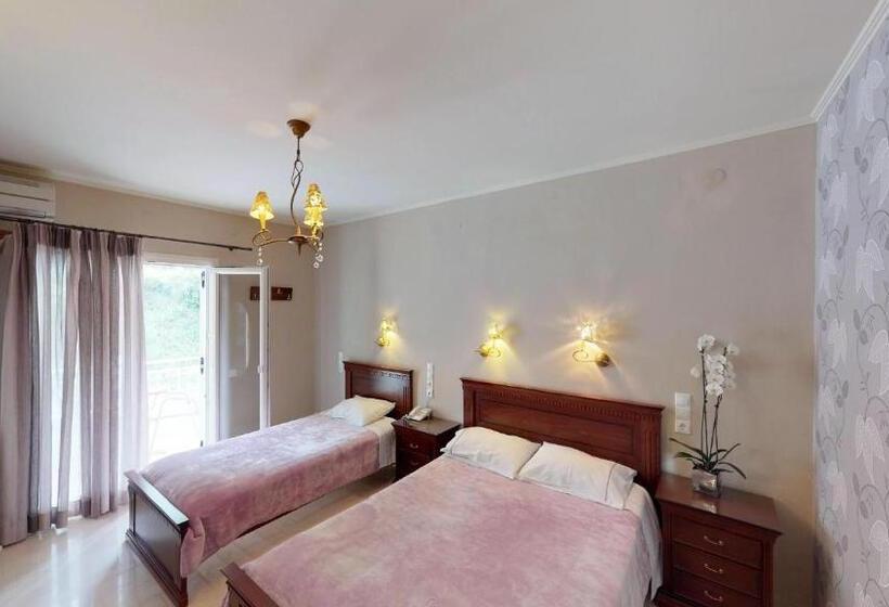 스탠다드 트리플 발코니 룸, Maistrali