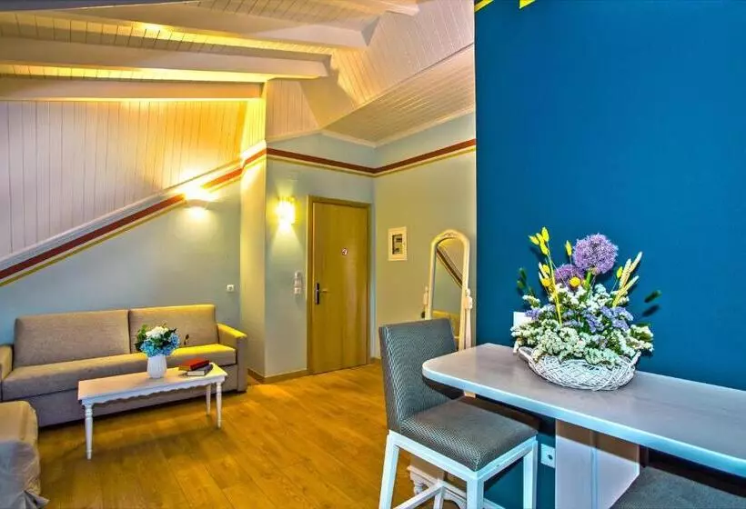 1 Bedroom Penthouse Apartment, Maistrali