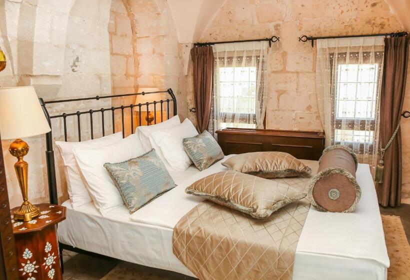 اتاق دوبلکس, Mardius Tarihi Konak