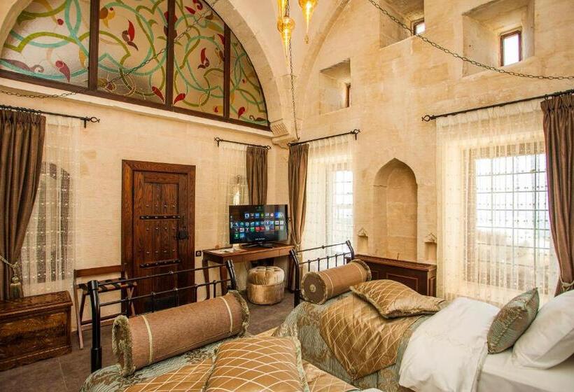 اتاق لوکس, Mardius Tarihi Konak