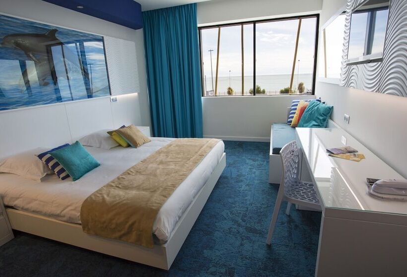 Quarto Triplo Estandar, Marineland Hôtel