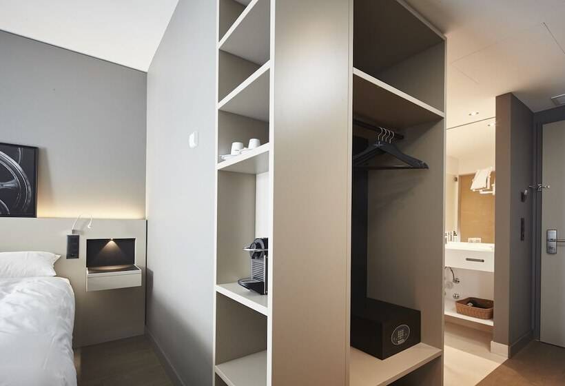 غرفة قياسية مطلّة علي الحديقة, Modern Times Hotel, Vevey, A Tribute Portfolio