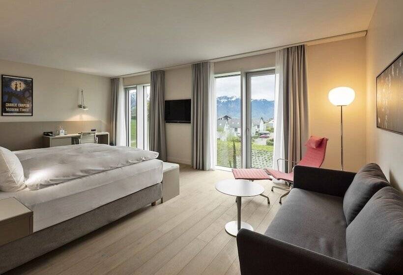 جناح جونيور, Modern Times Hotel, Vevey, A Tribute Portfolio