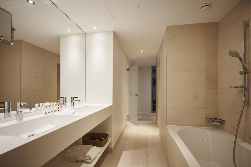 جناح جونيور, Modern Times Hotel, Vevey, A Tribute Portfolio