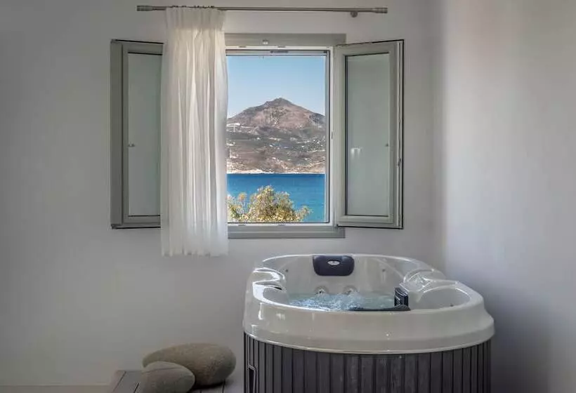オーシャンビューデラックススイート, Olea Bay