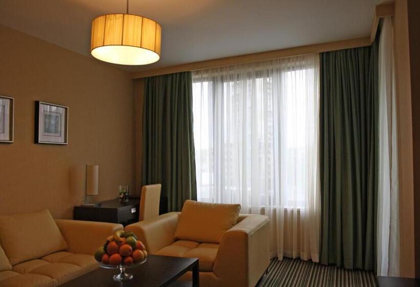סטודיו סטנדרט עם מרפסת, Best Western Plus Olives City Hotel   Free Parking
