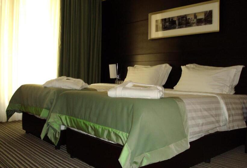 סטודיו סטנדרט עם מרפסת, Best Western Plus Olives City Hotel   Free Parking