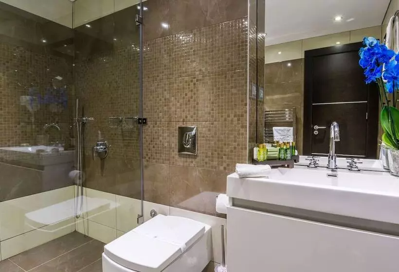 Standard-huone Parveke, Best Western Plus Olives City Hotel   Free Parking