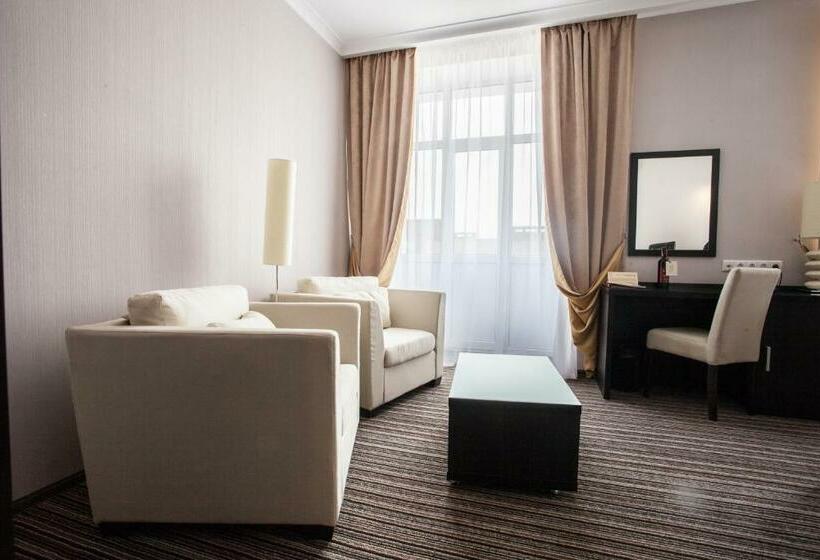 غرفة سوبيريور, Optima Sumy