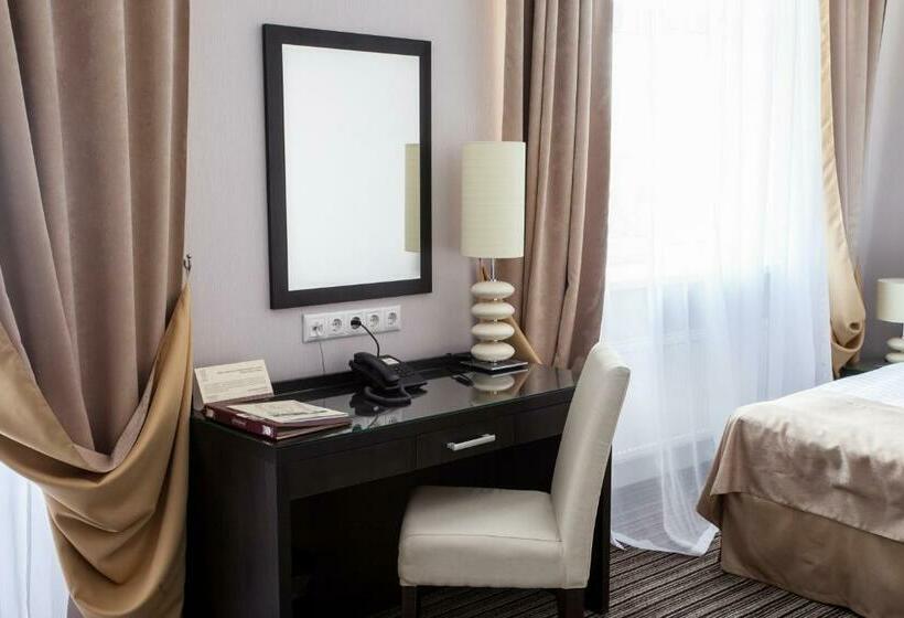 غرفة سوبيريور, Optima Sumy