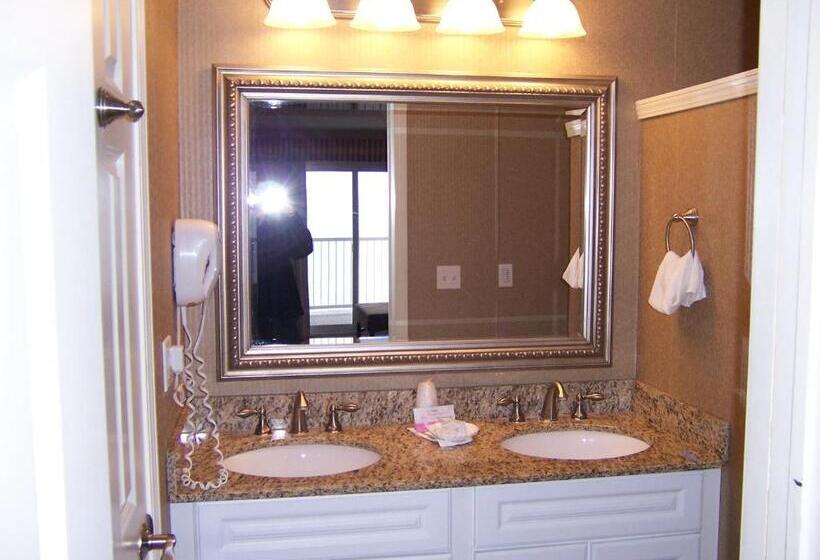 标准工作室, Pinestead Reef Resort