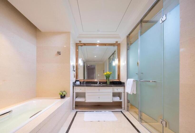 סוויטה יוקרתית, Sofitel Xining