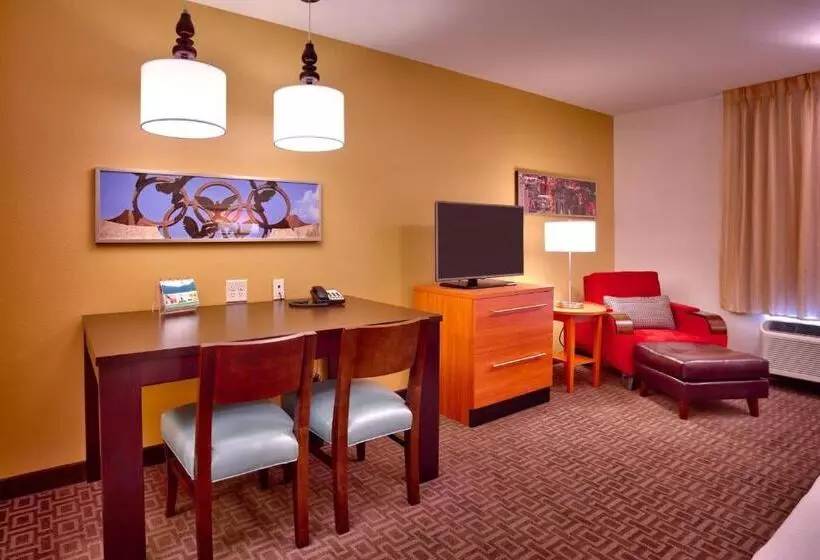 スタンダードスタジオ, Towneplace Suites By Marriott Salt Lake City West Valley
