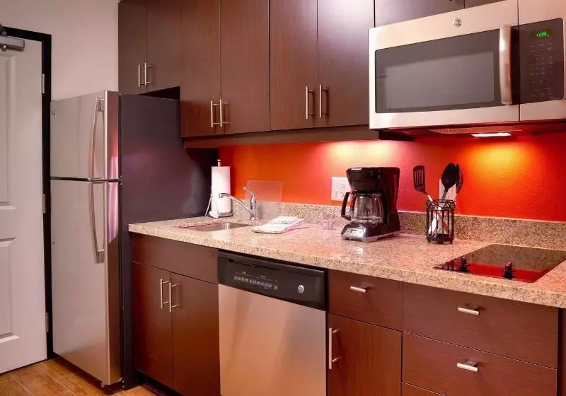 キングサイドベッドのスタンダードワンルーム, Towneplace Suites By Marriott Salt Lake City West Valley