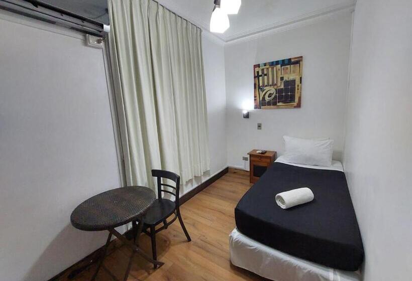 标准单人间, Santiago Bellas Artes