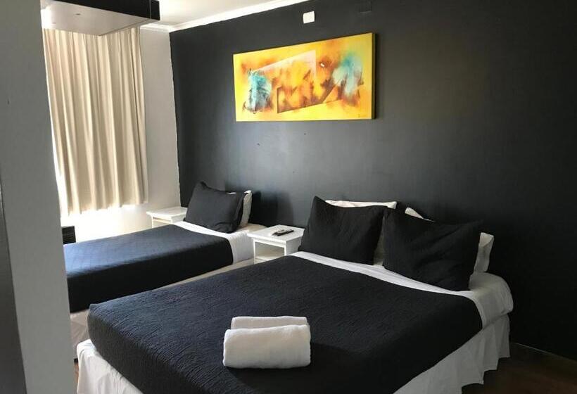 标准三人间, Santiago Bellas Artes