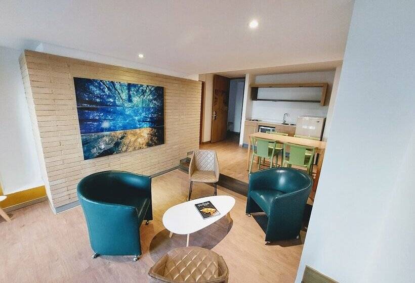 סוויטה משפחתית, Viaggio Teleport City Suites