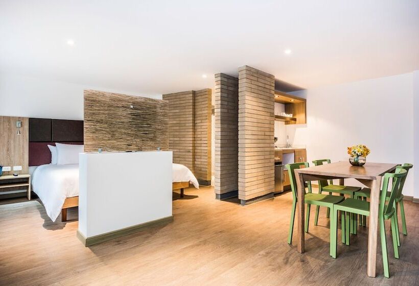 Люкс, Viaggio Teleport City Suites