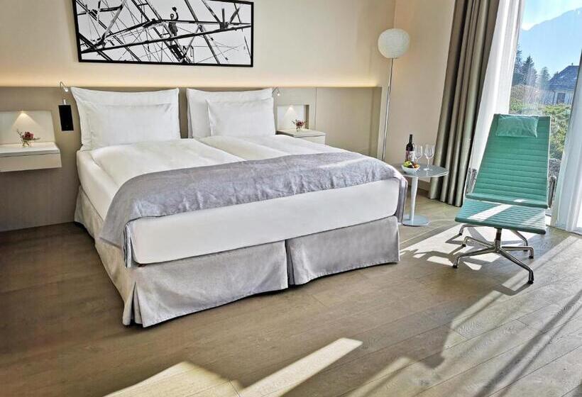 جناح عائلي, Modern Times Hotel, Vevey, A Tribute Portfolio