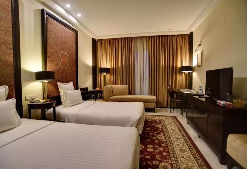 اتاق لوکس, Pearl Continental Hotel, Muzaffarabad