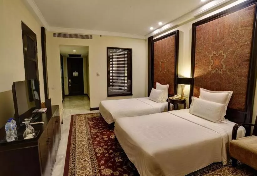 اتاق لوکس, Pearl Continental Hotel, Muzaffarabad