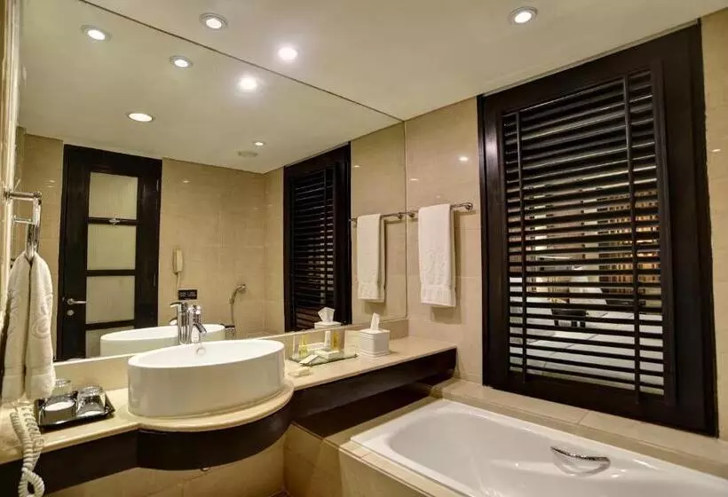 اتاق اجرایی, Pearl Continental Hotel, Muzaffarabad