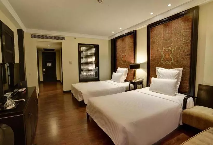 اتاق اجرایی, Pearl Continental Hotel, Muzaffarabad