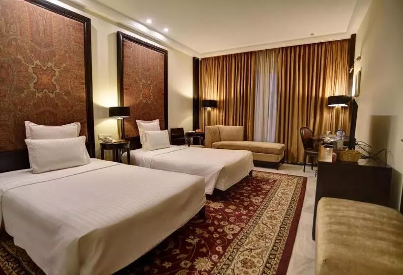 اتاق استاندارد, Pearl Continental Hotel, Muzaffarabad