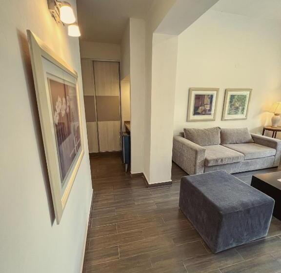 スタンダードスタジオ, Estancia Alto San Pedro