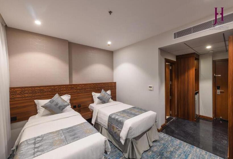 غرفة قياسية, Manazel Al Zaireen