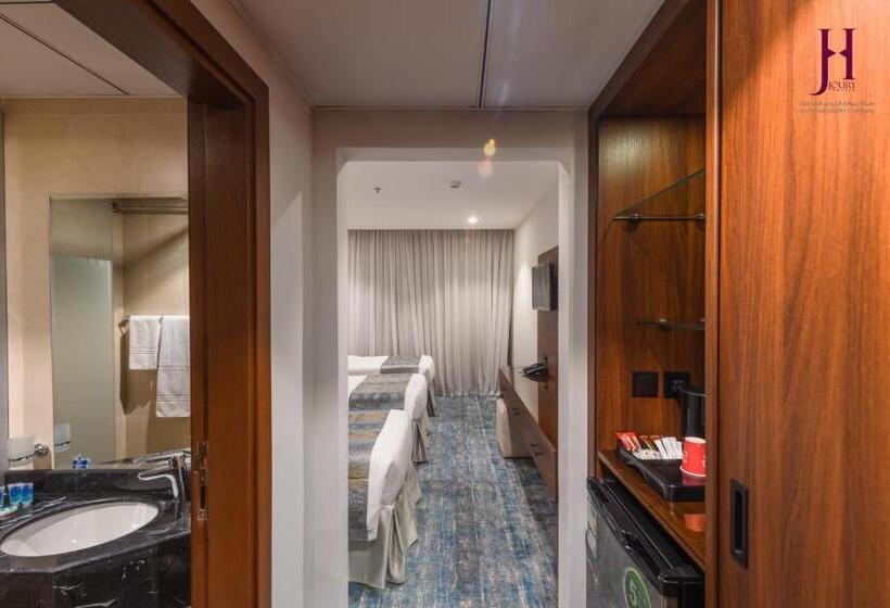 غرفة قياسية ثلاثية, Manazel Al Zaireen