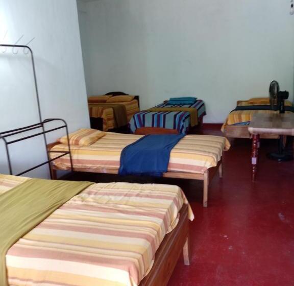 Familiekamer, Soorya Inn Ella