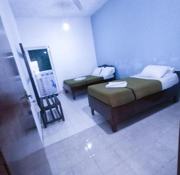 Economy Driepersoonskamer, Soorya Inn Ella