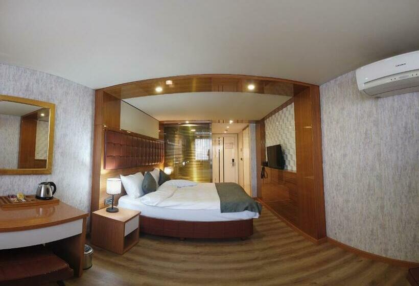 Номер Superior, The Hera Platinum